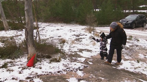 På jakt efter borttappade tomteluvor på Kimitoön | Åboland | svenska.yle.fi