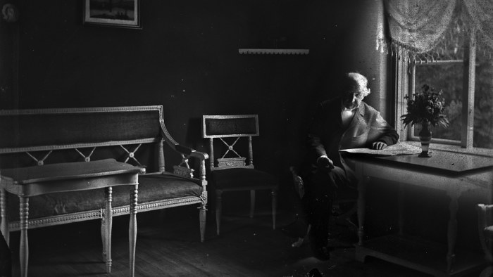 Han blev hela Finlands sagofarbror - här är historien om Topelius