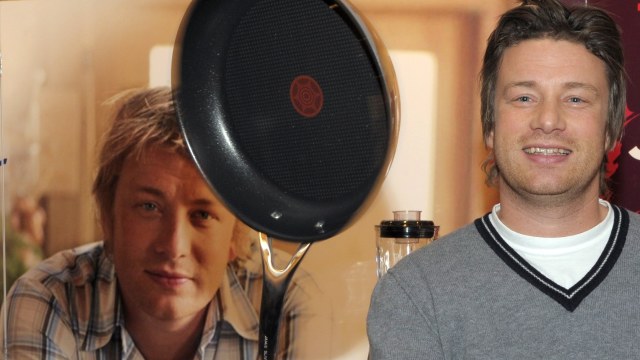 Tarte Tatin Med Aprikos Och Pistascher Recept Svenska Yle Fi