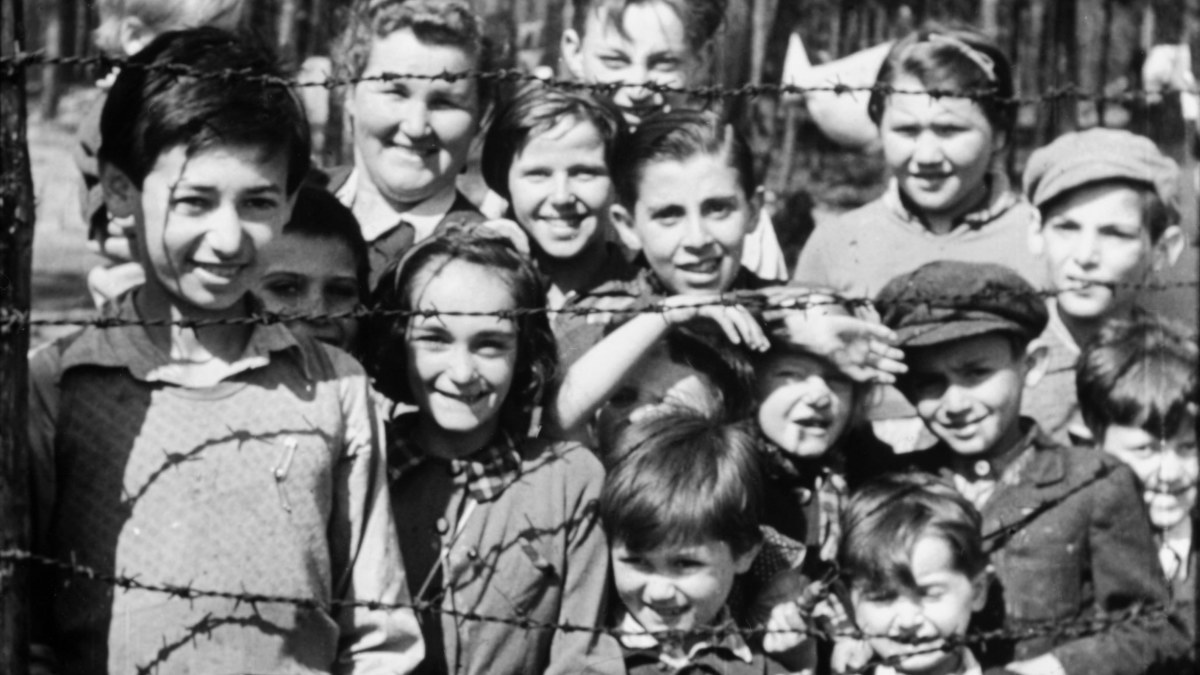 Keskitysleirielokuva joka hyllytettiin 70 vuodeksi | Yle Teema | yle.fi