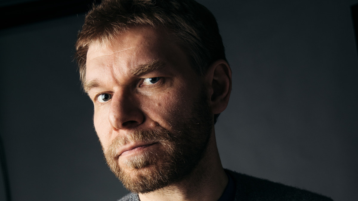 Kalle Kinnunen Missä on vika, kun pornotähden tarina suututtaa päähenkilön? Docventures yle.fi aisankannattaja 1200x675 hq kuva Kalle Kinnunen Missä on vika, kun pornotähden tarina suututtaa päähenkilön? Docventures yle.fi kuva