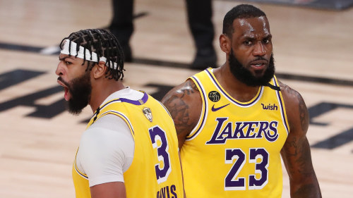 Los Angeles Lakers vann första finalen – tre segrar skiljer ...