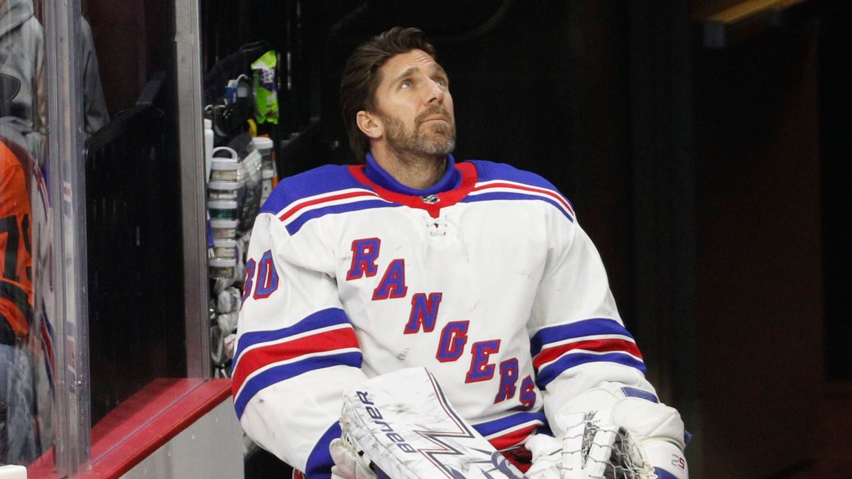 Kritiserad och petad för första gången – klubbikonen Henrik Lundqvist har fått se sin stjärnglans falna: ”Blir ganska ...
