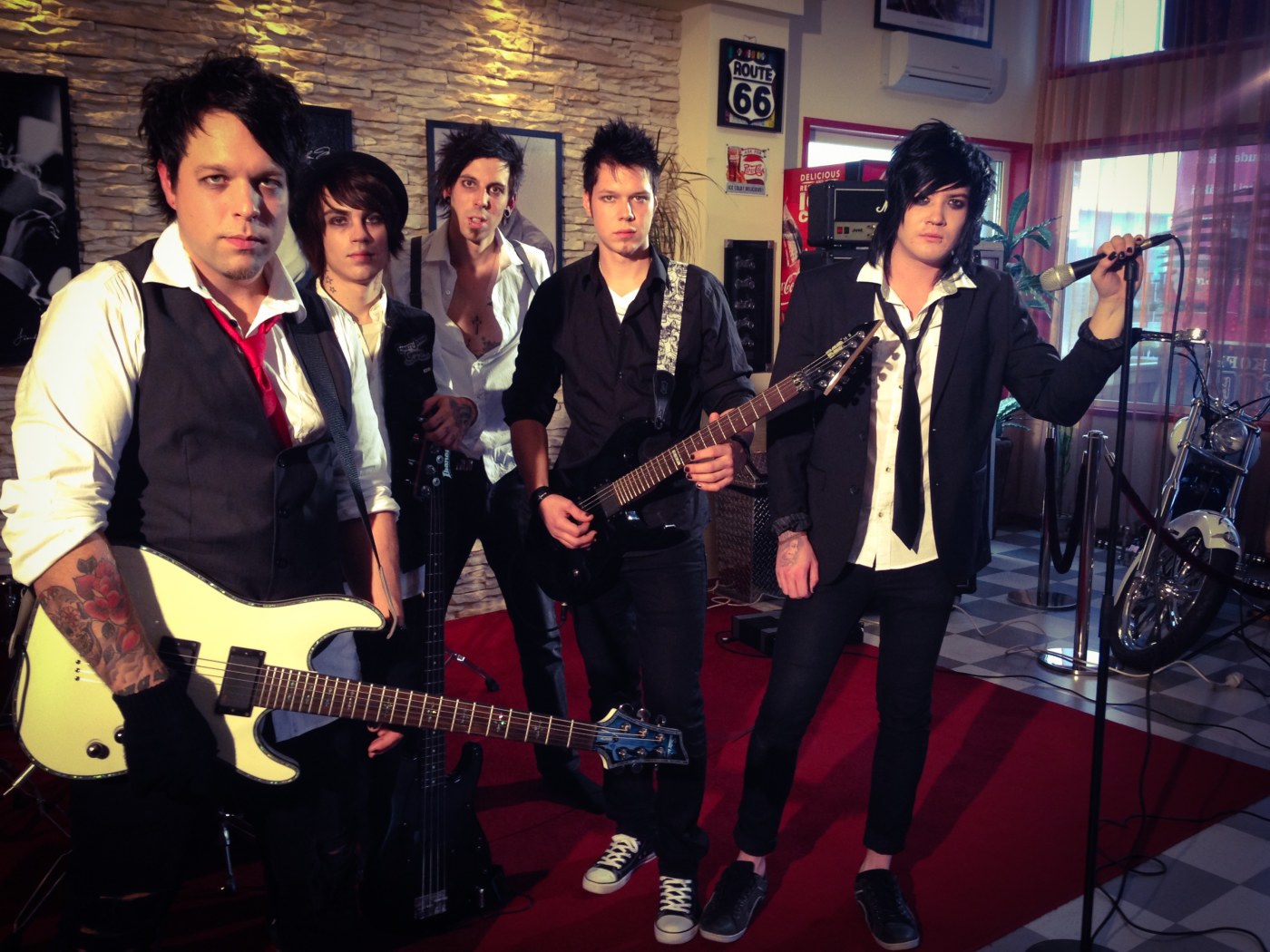 Drop The Pilot Nosteessa radio YleX yle.fi