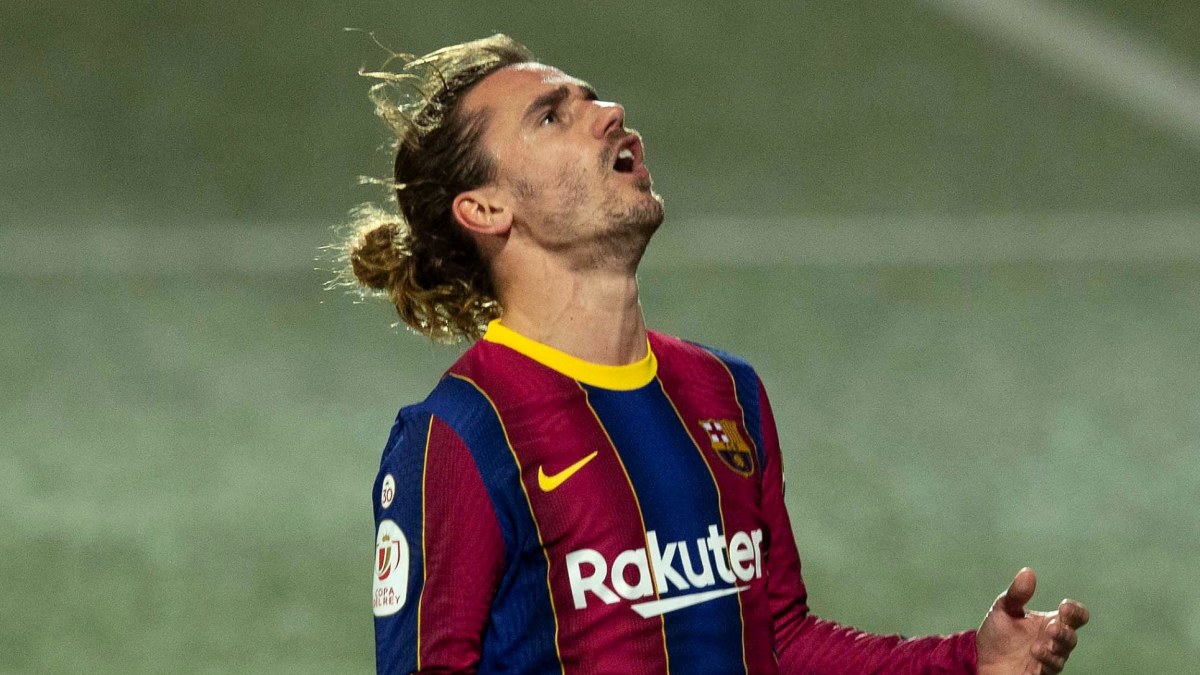 FC Barcelona på ruinens brant - skulderna överskrider en ...