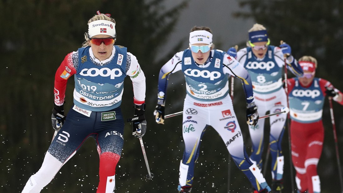 VM i dag: Therese Johaug utmanas av bekant koppel - superveteranen Riitta-Liisa Roponen startar ...