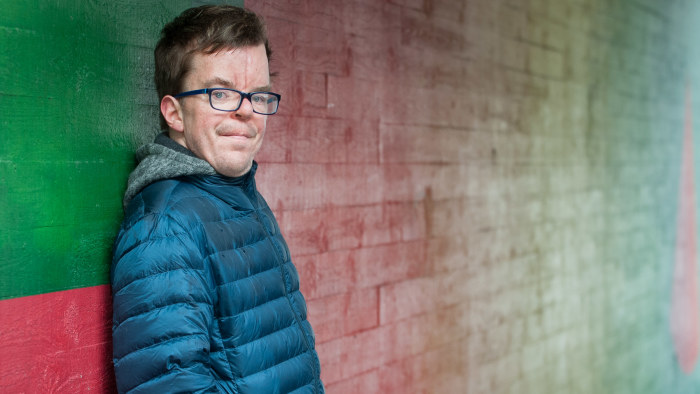 Jonne Tallberg är en anlitad erfarenhetstalare och lever ett aktivt liv med jobb och fritidsintressen. Alla har vi samma hjärta, det brukar jag påminna om då jag föreläser, säger han Jonne Tallberg