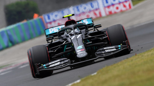 Mercedesforarna Klart Snabbast Pa Ovningarna Infor Jubileumsloppet Overskuggades Av Faktumet Att Stallet Inte Annu Kunde Lova Att Stanna I F1 Sport Svenska Yle Fi