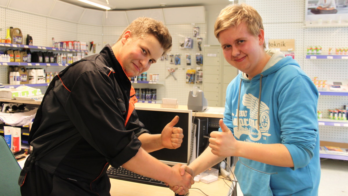 Asiakaspalvelu ruotsin kielellä