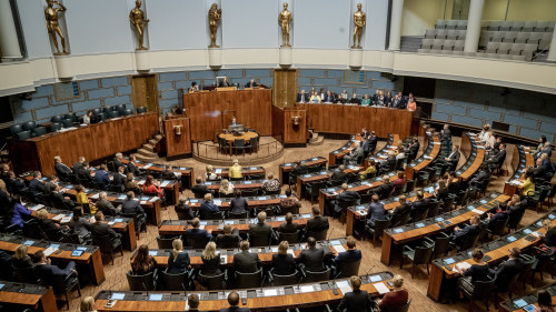 Regeringen Foll Och Blir En Overgangsregering Vad Betyder Det Och Vad Hander Nu Politik Svenska Yle Fi