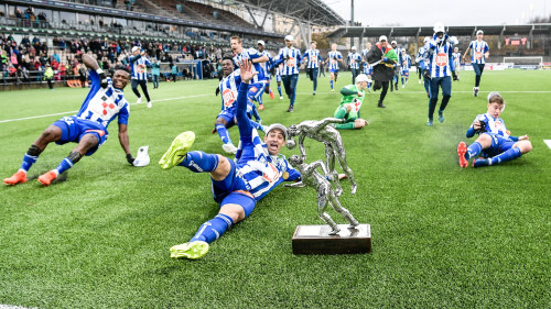 Ari avslutade med mal och seger Ari avslutade med mal och seger