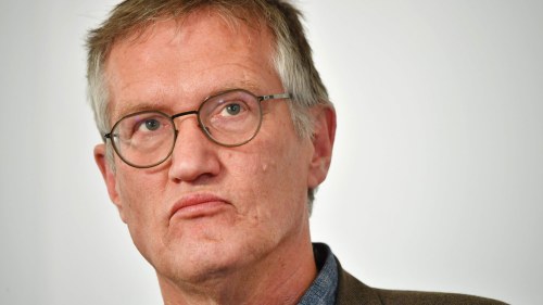 Statsepidemiolog Tegnell Backar I Intervju Med Sr Sverige Borde Ha Satt In Fler Atgarder Utrikes Svenska Yle Fi