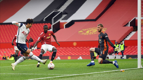 Fyra Baklangesmal Och Ett Rott Kort I Forsta Halvlek Historiskt Bottennapp For Manchester United Mot Tottenham Sport Svenska Yle Fi