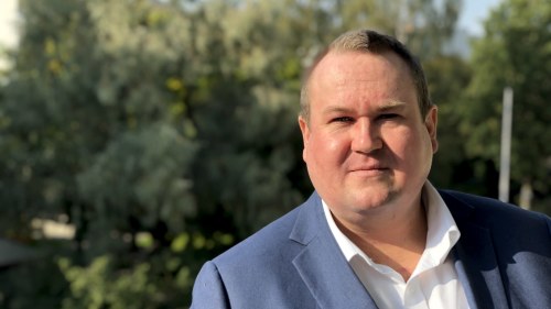Peter Sjoholm Blir Ny Redaktionschef Pa Svenska Yle Vi Ar Kittet Som Binder Samman Svenskfinland Inrikes Svenska Yle Fi