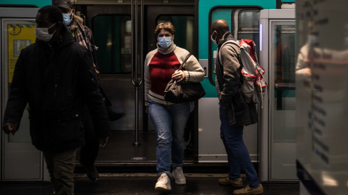 Ovaccinerade Mot Covid 19 Kan Forbjudas Att Aka Kollektivt I Frankrike Utrikes Svenska Yle Fi