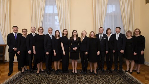 Rinne Ut Marin In Riksdagen Sade Ja Till Marin Presidenten Godkande Nya Regeringen Vi Rapporterade Live Inrikes Svenska Yle Fi