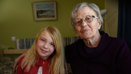 r du ldre eller tillhr en annan riskgrupp som behver stanna hemma med anledning av det nya coronaviruset? Nu utkar biblioteken sina Biblioteken utkar tjnster fr ldre - Kungsbacka kommun