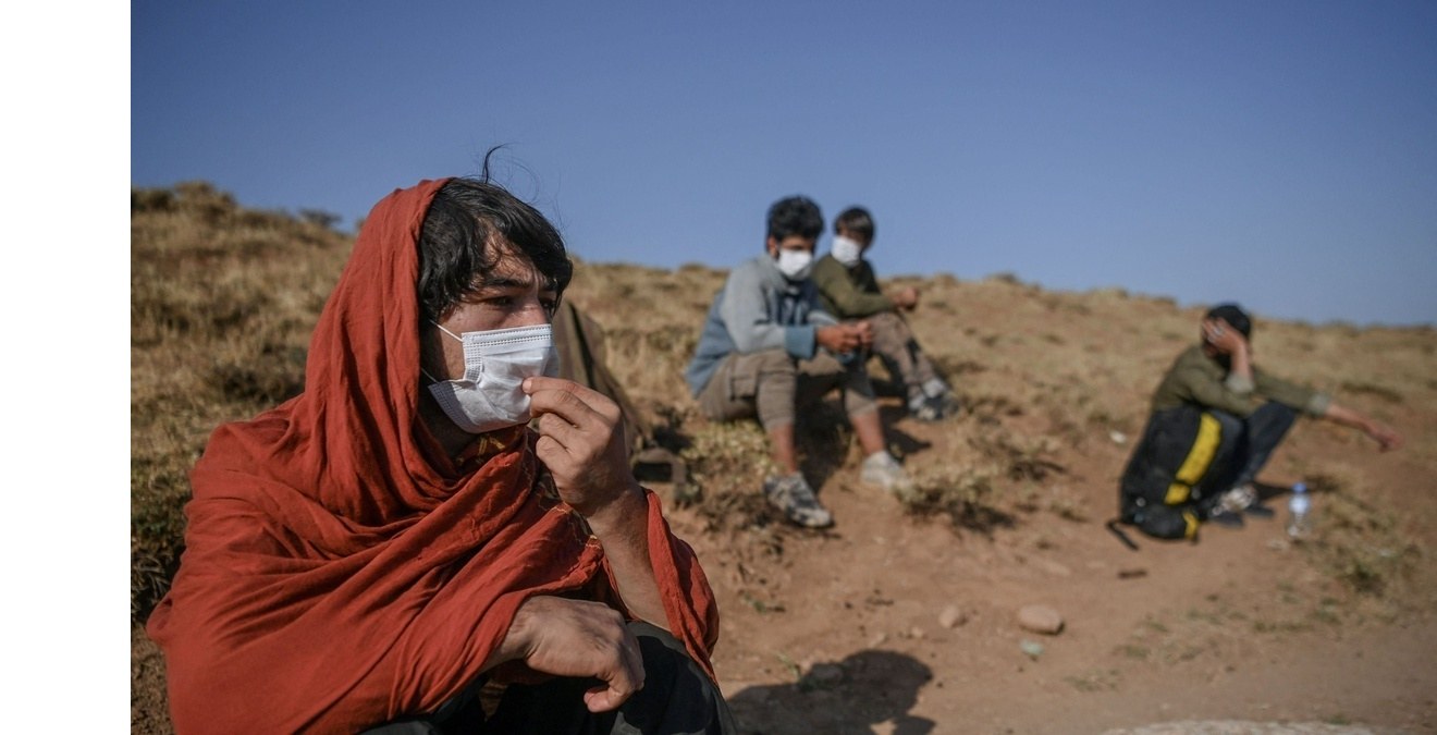 Grannländerna Pakistan och Iran har sedan tidigare tagit emot miljontals afghanska flyktingar – frågan är vem som kommer att göra det nu? - Vimarsana News