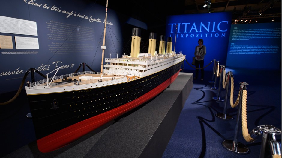 Titanicin ykkösluokan viimeinen lounasmenu huutokaupattiin, hinta kipusi 88  000 dollariin | YleX 
