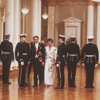 Presidentparet Mauno och Tellervo Koivisto i presidentens slott 1985.