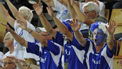 Finska fans vid volleyboll-EM