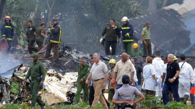 Kubas president Miguel Diaz-Canel har inspekterat olycksplatsen.