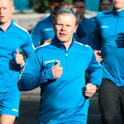 Joonas Pylsy löper.