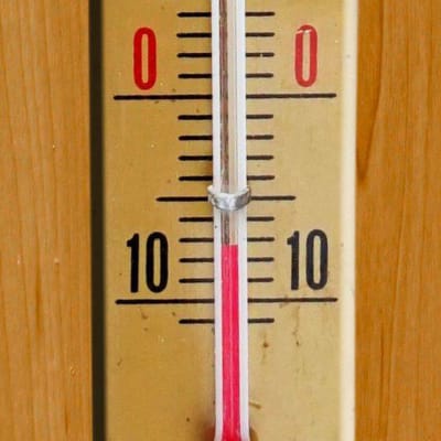Termometern står på -7 grader.