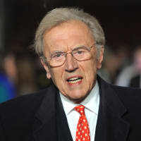 Sir David Frost tammikuussa 2012.