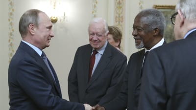 Gruppen The Elders träffade Rysslands president Vladimir Putin i Moskva den 29 april 2015.