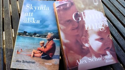 Två självbiografiska böcker av Alex Schulman.