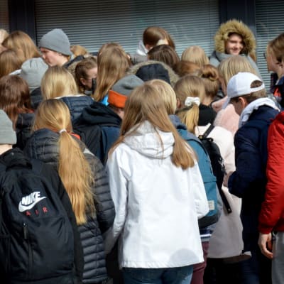 Kaakkurin koulun oppilaita.