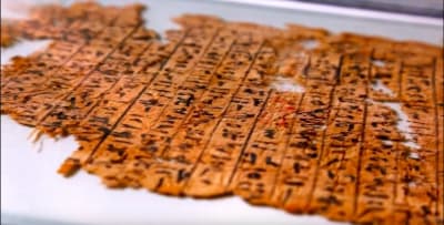 "Merers dagbok", ett 4 500 år gammalt dokument från tiden då Cheopspyramiden byggdes.