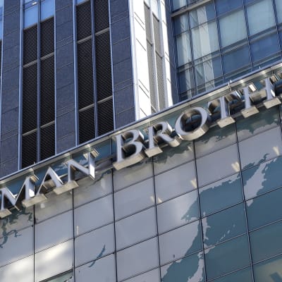 Investointipankki Lehman Brothersin romahdus vuonna 2008 käynnisti maailmanlaajuisen pankkikriisin.