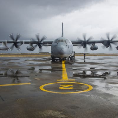 USA:s marinkårs militärflyg av modellen KC-130 Hercules.