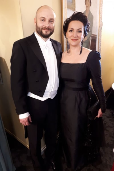 Vasabladets chefredaktör Niklas Nyberg och hans fru Fia på slottsbalen.