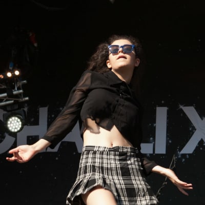 Charli XCX oli MTV Pushin pääesiintyjä. Kuva Ruisrockista vuodelta 2013.