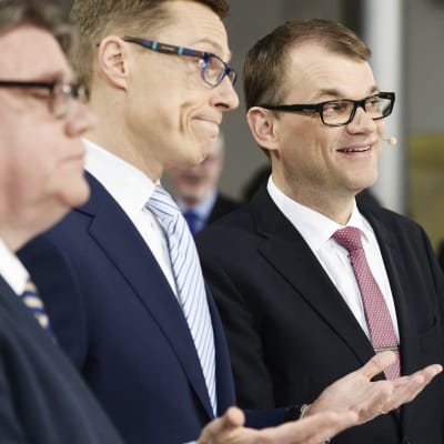 Timo Soini (Sannf) , Alexander Stubb (Saml), Juha Sipilä (C)