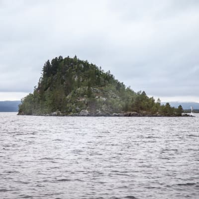 Inarijärven Ukonsaari.