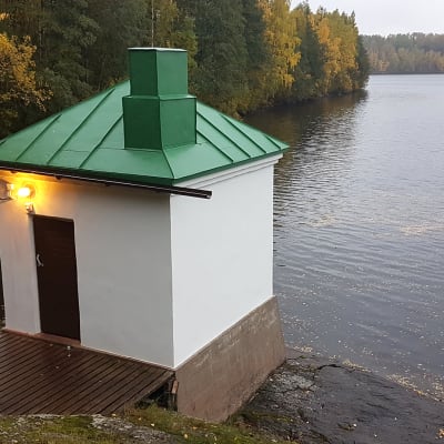 Lauritsalan vedenkorkeuden mittausasema.