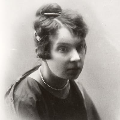 Kirjailija L. Onerva