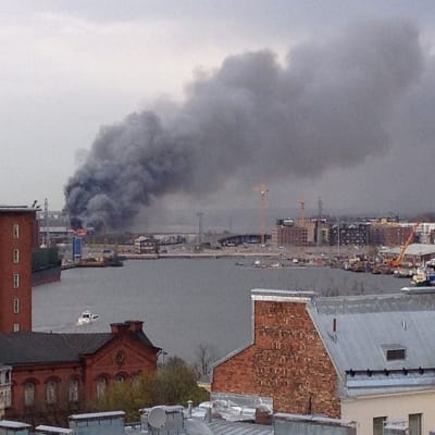 Brand i Byholmen i Helsingfors den 28 april 2014.