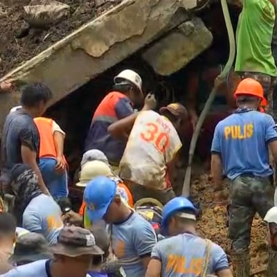 Räddningsarbetare i Filippinerna