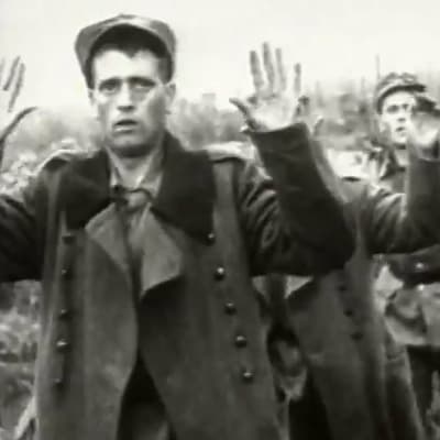Suomalaisia sotavankeja neuvostodokumentissa (1944).