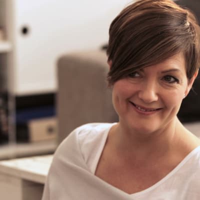 Maria Sundblom-Lindberg, familjeterapeut och programledare för Cirkus familj