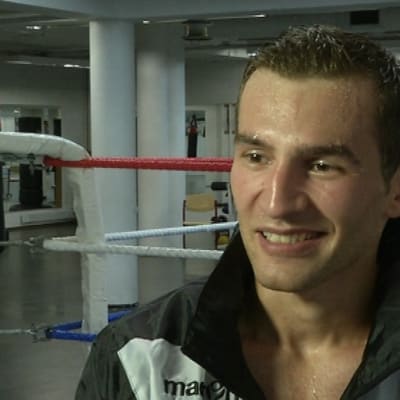 Edis Tatli, proffsboxare, 2014