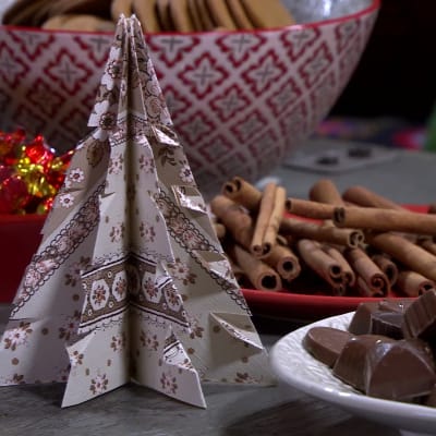 Pappersgranar ger julstämning