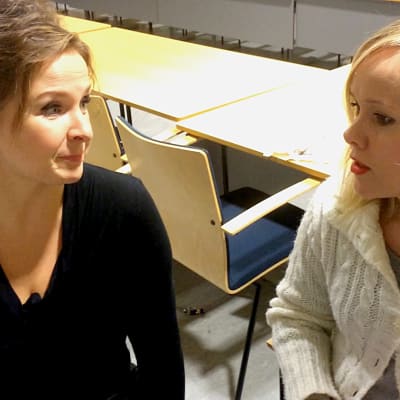 Kilpailupianisti Tuula Hällström Riikka Holopaisen haastattelussa.