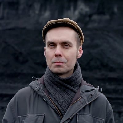 Kirjailija, esseisti Antti Nylén