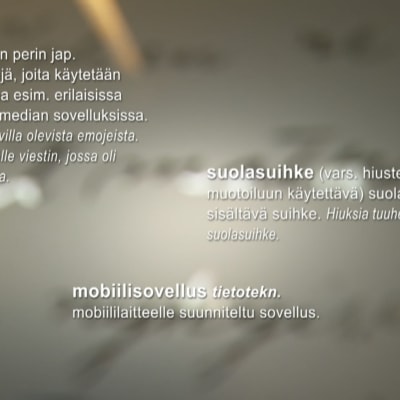 Kielitoimiston sananselitykset sanoista emoji, suolasuihke ja mobiilisovellus